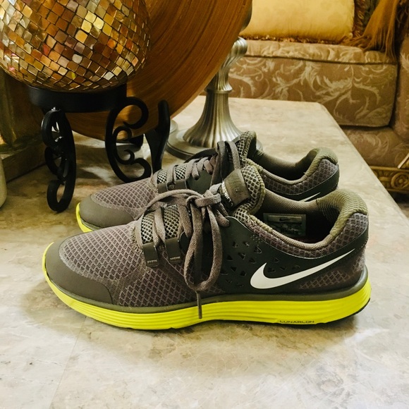 nike lunarlon dynamic support